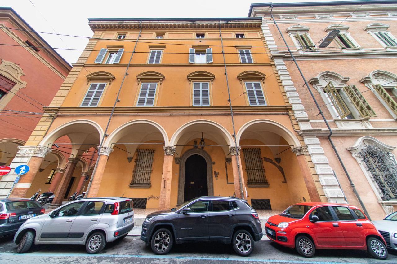 Lussuoso Appartamento Nel Cuore Di 博洛尼亚 外观 照片